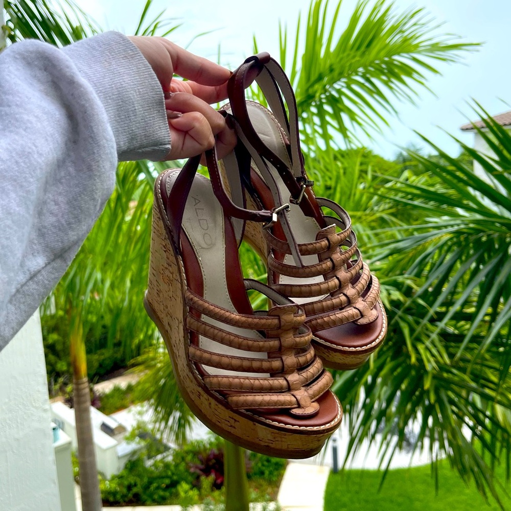 Aldo Wedges